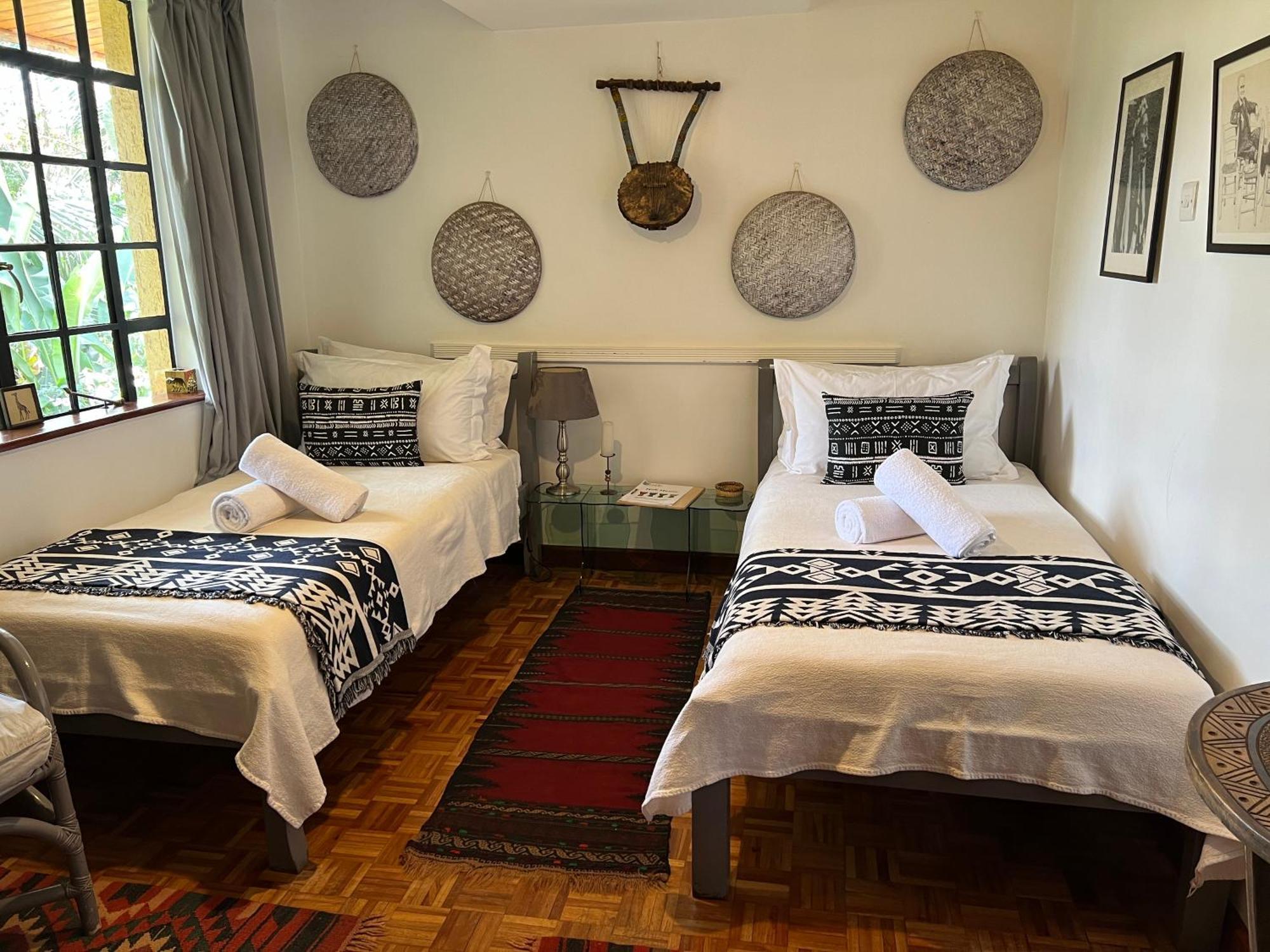Hob House Hotel Gachie Buitenkant foto