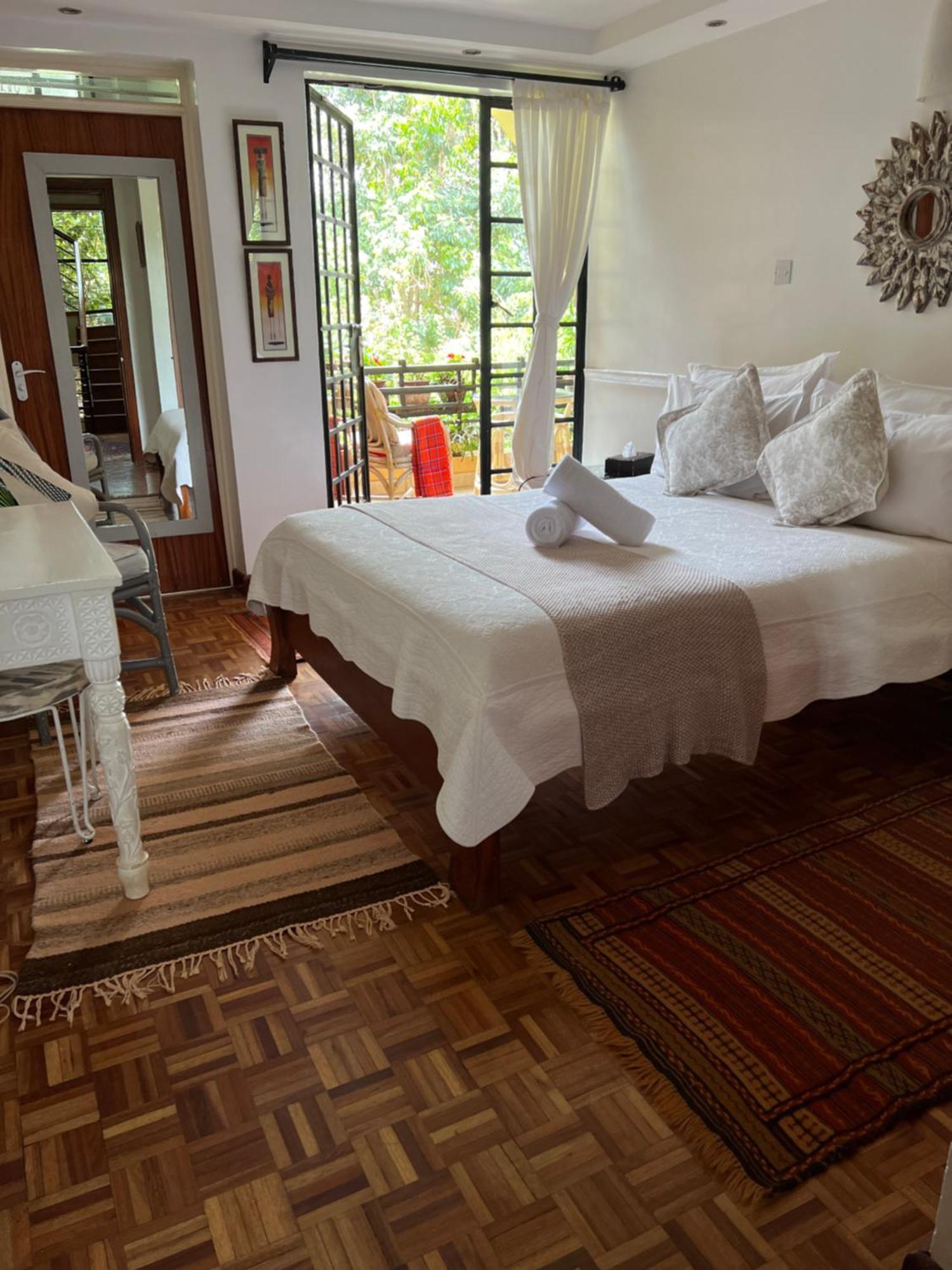 Hob House Hotel Gachie Buitenkant foto