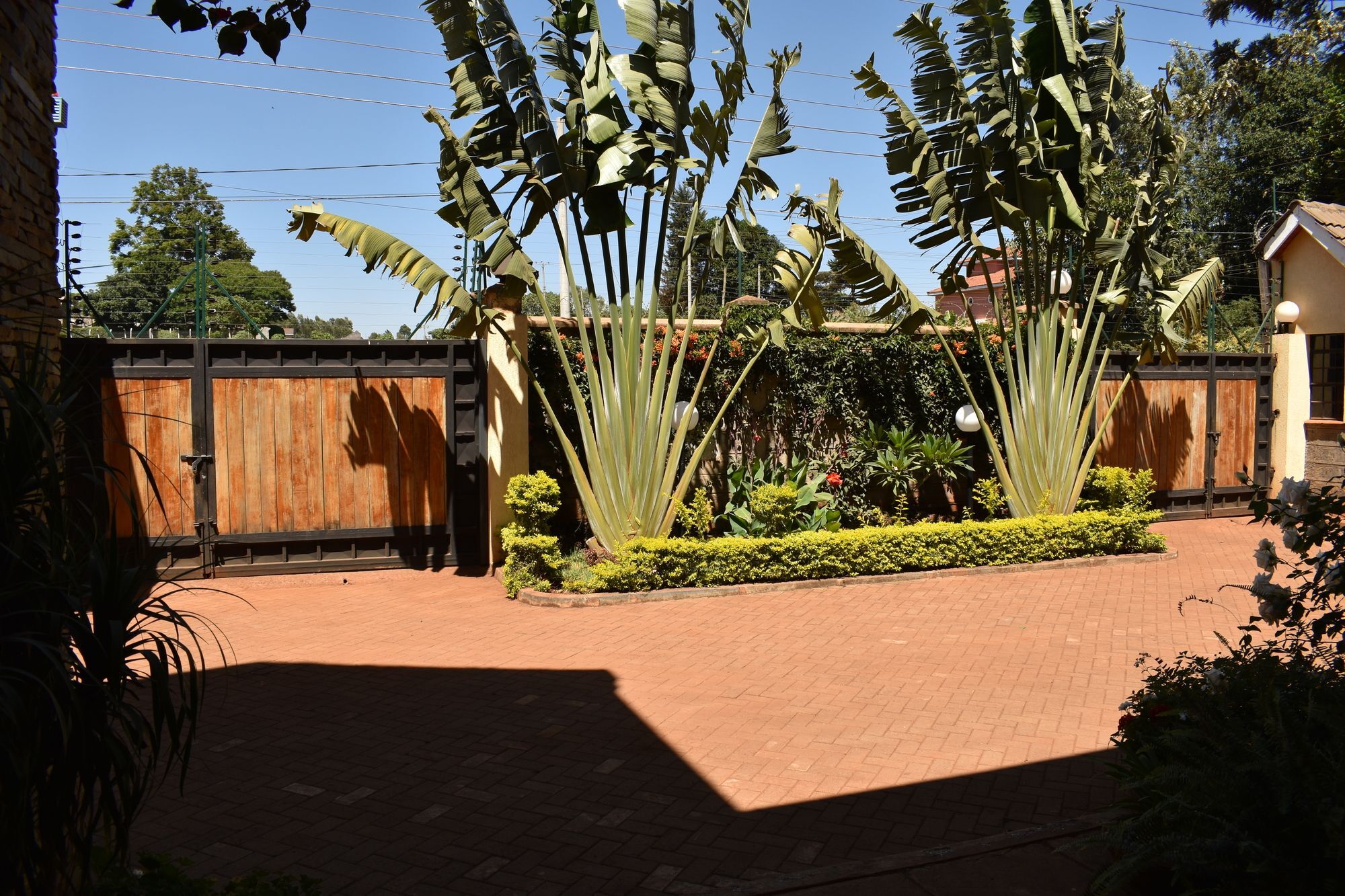 Hob House Hotel Gachie Buitenkant foto