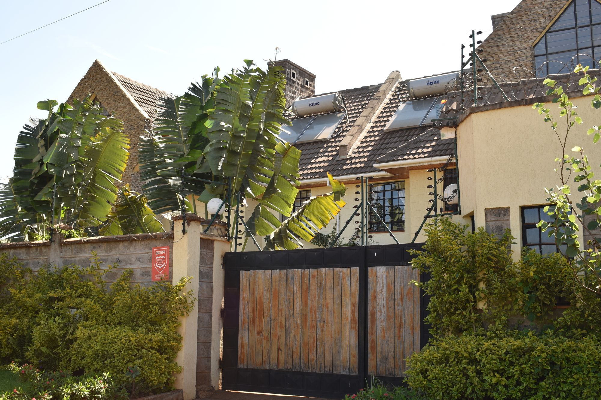 Hob House Hotel Gachie Buitenkant foto